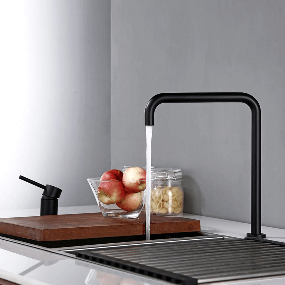 Vivienne Kitchen Faucet