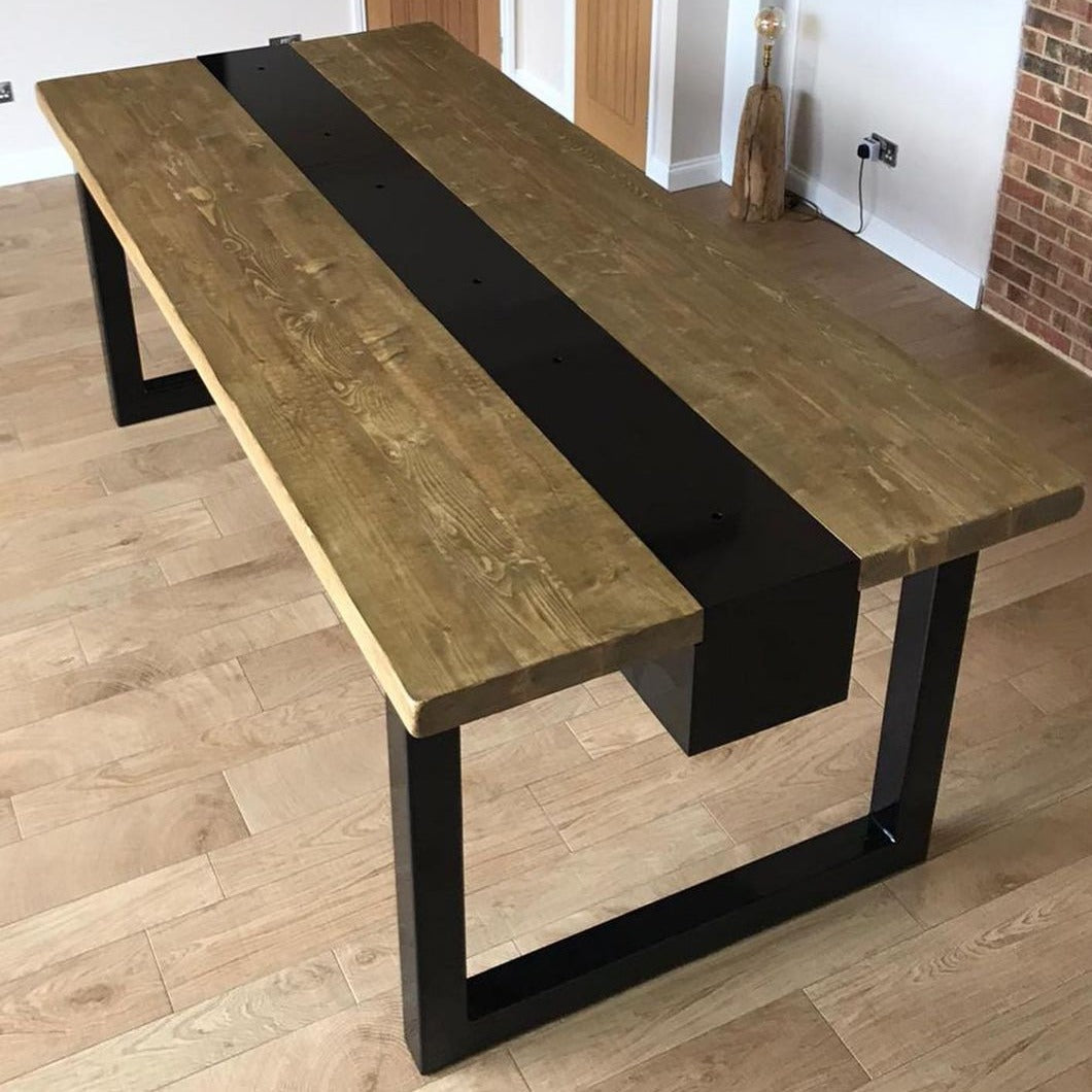 Astrid Dining Table