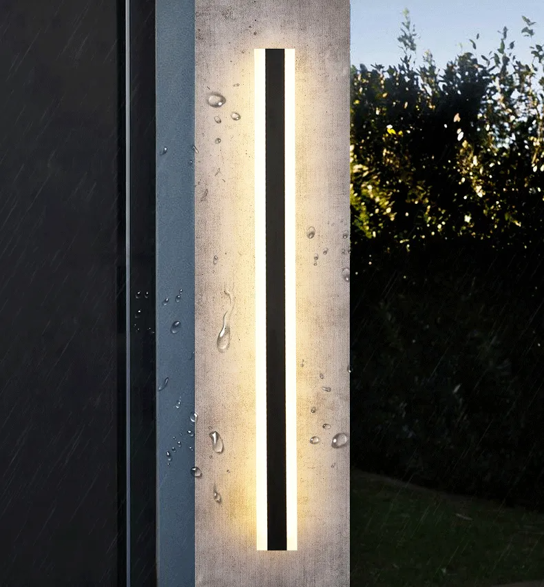 Liora Exterior Garden Light