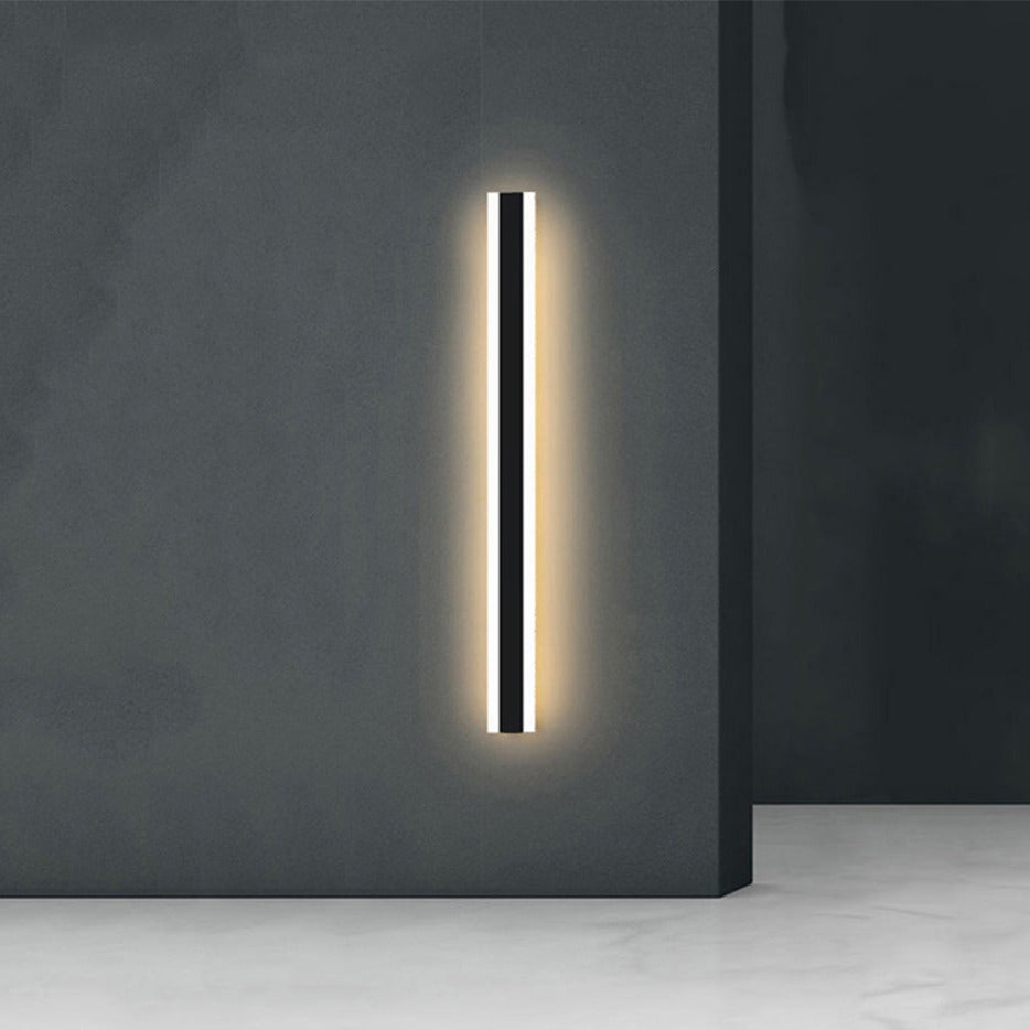 Liora Exterior Garden Light